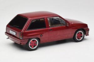 Opel Corsa A Custom Vermelho MCG 1:18 MCG18433 Metal - imagem 2 de 6