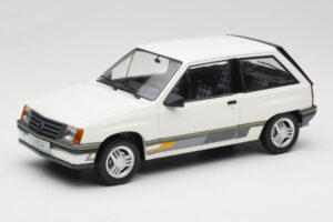 Opel Corsa A Sprint Branco MCG 1:18 MCG18432 Metal