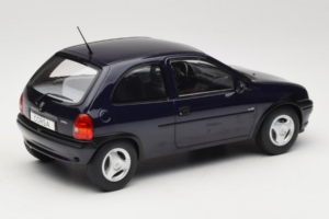 Opel Corsa B Dark Blue Metallic MCG 1:18 MCG18905 Metal - imagem 2 de 6