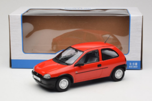 Opel Corsa B Vermelho MCG 1:18 MCG18513 Metal - imagem 6 de 6