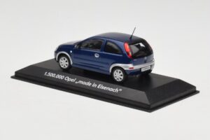 Opel Corsa C 1.5M Made in Eisenach Minichamps 1:43 OPEL003 Metal - imagem 3 de 4