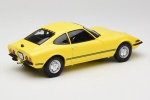 Opel GT/J Amarelo Minichamps 1:18 180049021 Metal - imagem 3 de 8