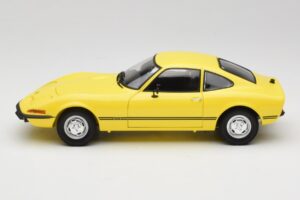 Opel GT/J Amarelo Minichamps 1:18 180049021 Metal - imagem 4 de 8