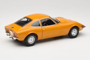 Opel GT Ocre Minichamps 1:18 180049031 Metal - imagem 3 de 8