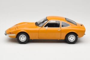 Opel GT Ocre Minichamps 1:18 180049031 Metal - imagem 4 de 8