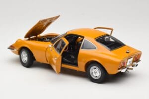 Opel GT Ocre Minichamps 1:18 180049031 Metal - imagem 5 de 8