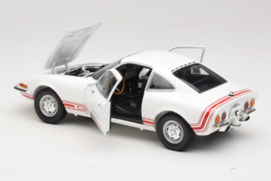 Opel GT Branco Minichamps 1:18 180049027 Metal - imagem 5 de 8