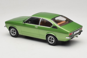 Opel Kadett C Coupe Verde MCG 1:18 MCG18599 Metal - imagem 5 de 6
