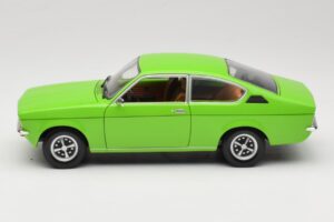 Opel Kadett C Coupe Verde Minichamps 1:18 180045620 Metal - imagem 4 de 8