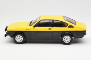 Opel Kadett C GT/E Preto Amarelo MCG 1:18 MCG18190 Metal - imagem 3 de 6