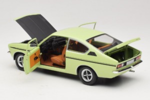 Opel Kadett C SR Verde Minichamps 1:18 180045625 Metal - imagem 5 de 8