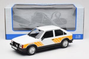 Opel Kadett D SR Branco com Decor Amarelo MCG 1:18 MCG18534 Metal - imagem 6 de 6