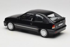 Opel Kadett E GSi Preto Metalizado Helmut Schmidt Norev 1:18 183617 Metal - imagem 5 de 6