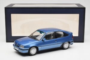 Opel Kadett E GSi Azul Claro Metallic Norev 1:18 183615 Metal - imagem 6 de 6
