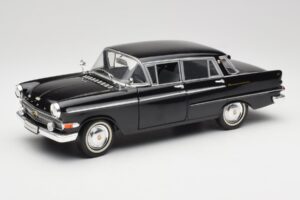 Opel Kapitan P2 Preto Revell 1:18 08821 Metal