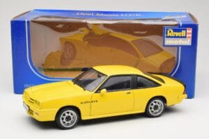 Opel Manta B GT/E Amarelo Revell 1:18 08421 Metal - imagem 8 de 8