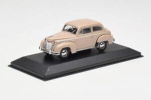 Opel Olympia A Bege Minichamps 1:43 430040404 Metal - imagem 2 de 4