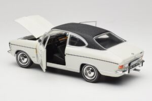 Opel Olympia A Coupe Branco Preto Revell 1:18 8446 Metal - imagem 5 de 8