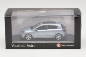 Opel Astra H Blue Metallic Minichamps 1:43 ASTRA004 Metal - imagem 4 de 4