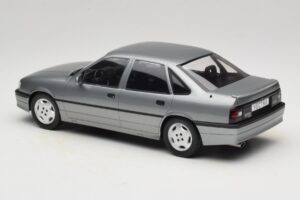 Opel Vectra A 2000 16V Cinzento Escuro MCG 1:18 MCG18462 Metal - imagem 5 de 6