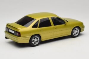 Opel Vectra A 2000 16V Amarelo MCG 1:18 MCG18463 Metal - imagem 2 de 6