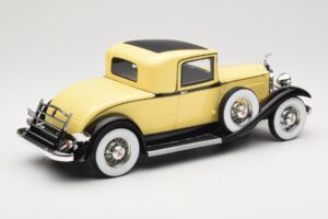 Packard 902 Standard Eight Coupe Amarelo BoS Models 1:18 BOS276 Resina - imagem 2 de 6