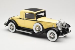 Packard 902 Standard Eight Coupe Amarelo BoS Models 1:18 BOS276 Resina - imagem 4 de 6
