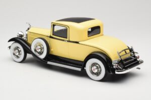 Packard 902 Standard Eight Coupe Amarelo BoS Models 1:18 BOS276 Resina - imagem 5 de 6