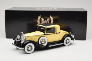 Packard 902 Standard Eight Coupe Amarelo BoS Models 1:18 BOS276 Resina - imagem 6 de 6