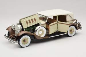 Packard Brewster Branco Signature Models 1:18 PACKARD001 Metal - imagem 2 de 8