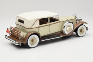 Packard Brewster Branco Signature Models 1:18 PACKARD001 Metal - imagem 3 de 8