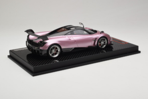 Pagani Huayra BC Pearl Pink AB Models 1:18 REMC032 Resina - imagem 3 de 7
