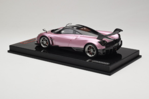 Pagani Huayra BC Pearl Pink AB Models 1:18 REMC032 Resina - imagem 5 de 7
