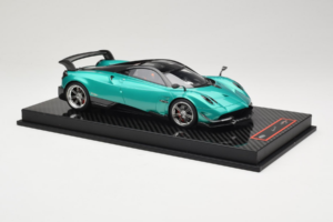 Pagani Huayra BC Green Metallic Yy Model 1:18 REMC020 Resina - imagem 4 de 7