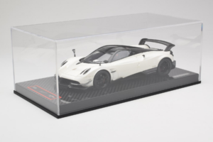 Pagani Huayra BC White Metallic Yy Model 1:18 REMC025 Resina - imagem 6 de 7