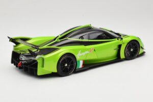 Pagani Huayra R Verde LCD 1:18 LCD18012-GR Metal - imagem 3 de 8