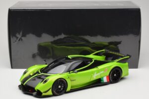 Pagani Huayra R Verde LCD 1:18 LCD18012-GR Metal - imagem 8 de 8