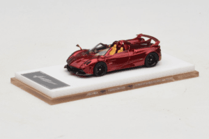 Pagani Huayra Roadster Tricolore Vermelho Henson & Heaven 1:64 PHRTR01 Metal - imagem 2 de 7