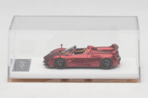 Pagani Huayra Roadster Tricolore Vermelho Henson & Heaven 1:64 PHRTR01 Metal - imagem 6 de 7