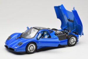 Pagani Zonda C12 Azul Solido 1:18 8172 Metal - imagem 2 de 8
