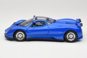 Pagani Zonda C12 Azul Solido 1:18 8172 Metal - imagem 4 de 8