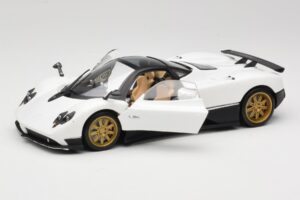 Pagani Zonda F Branco Mondo Motors 1:18 157655 Metal - imagem 2 de 8