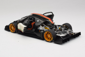 Pagani Zonda R Revolucion Branco AUTOart 1:18 78262 Metal - imagem 5 de 8