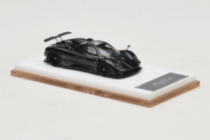 Pagani Zonda Tricolore Exposed Carbon Henson & Heaven 1:64 PZTEC01 Metal - imagem 4 de 7