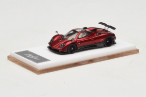 Pagani Zonda Tricolore Vermelho Henson & Heaven 1:64 PZTR01 Metal - imagem 2 de 7