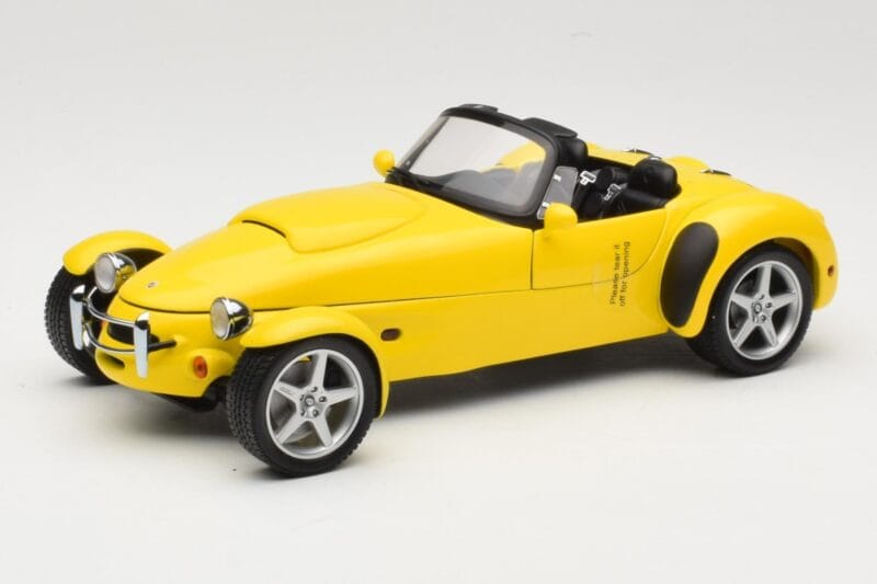 Panoz AIV Roadster Amarelo AUTOart 1:18 78213 Metal