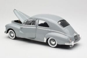 Peugeot 203 Gris Clair Solido 1:18 8145 Metal - imagem 5 de 8