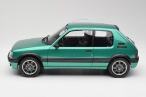 Peugeot 205 GTI Griffe Otto 1:12 G017 Resina - imagem 3 de 6