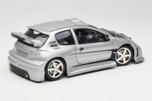 Peugeot 206 MTK Prata Solido 1:18 1817 Metal - imagem 3 de 8