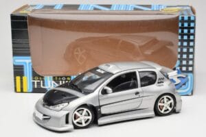 Peugeot 206 MTK Prata Solido 1:18 1817 Metal - imagem 8 de 8
